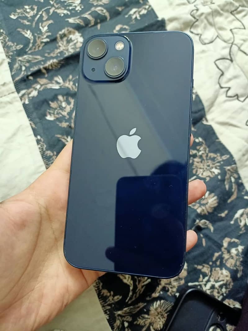 Apple iPhone 13 1