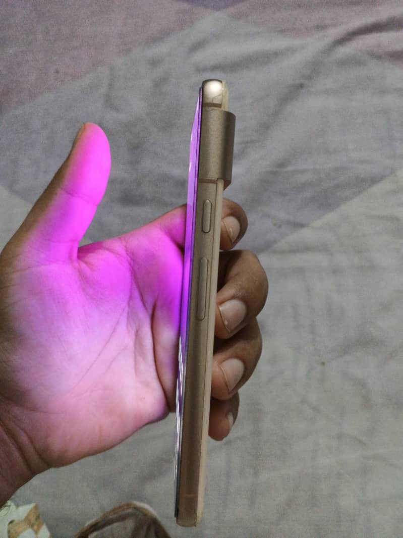 Google Pixel 8 2