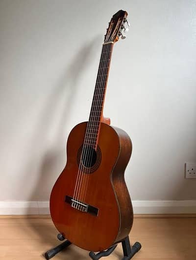 best premium quality guitar with case box .