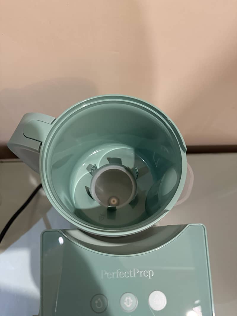 Tommee Tippee Perfect Prep Formula Maker 4