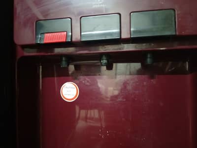 ORIENT WATER DISPENSER IN NEAT CONDITION PLZ CALL 03281010987