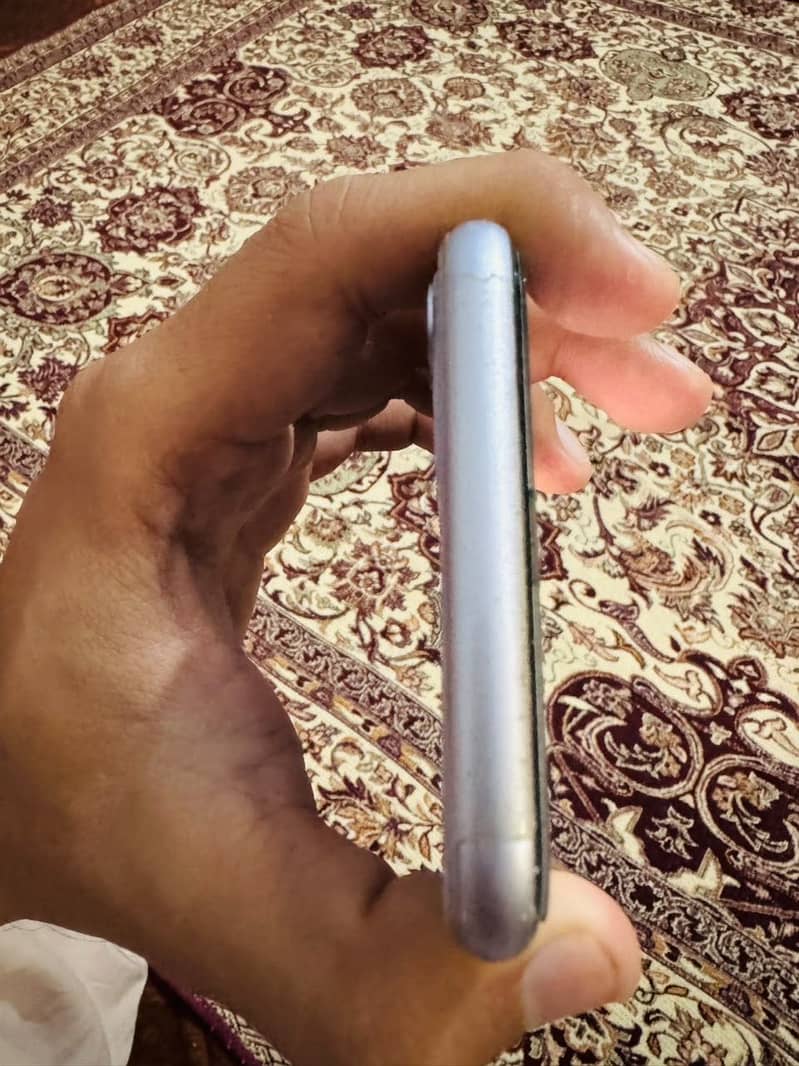 Apple iPhone 11 2
