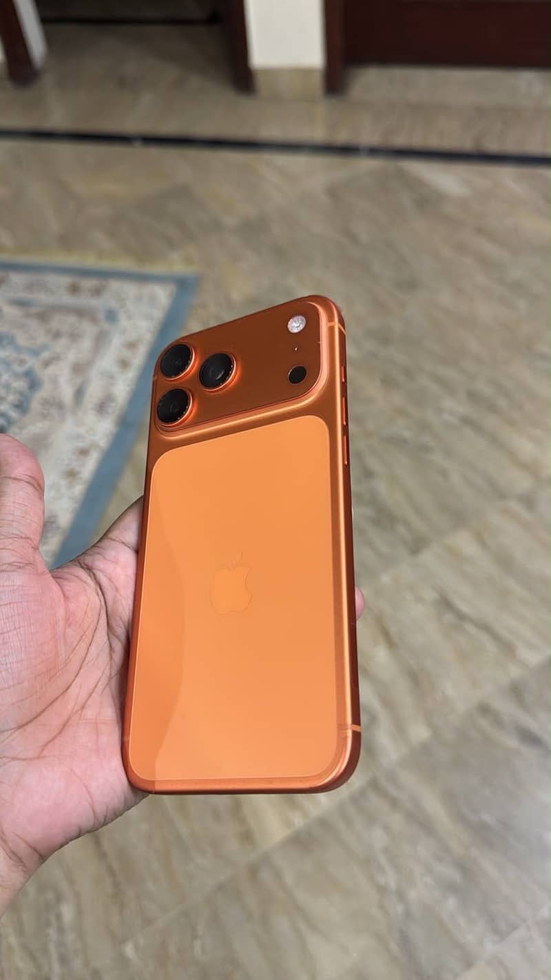 Apple iPhone 17 Pro Max 2
