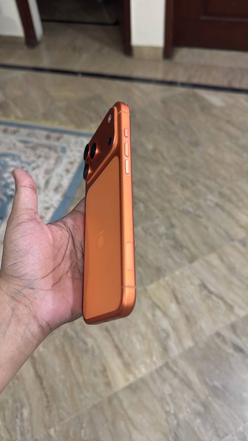 Apple iPhone 17 Pro Max 3