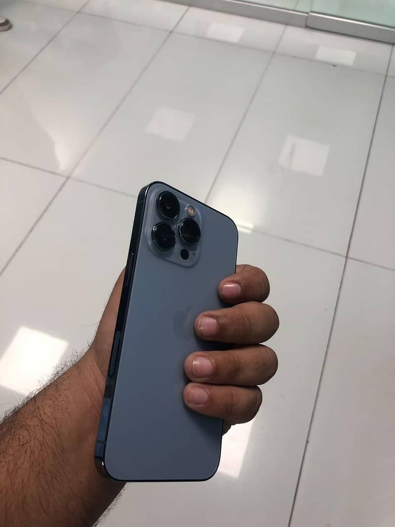 Apple iPhone 13 Pro 3