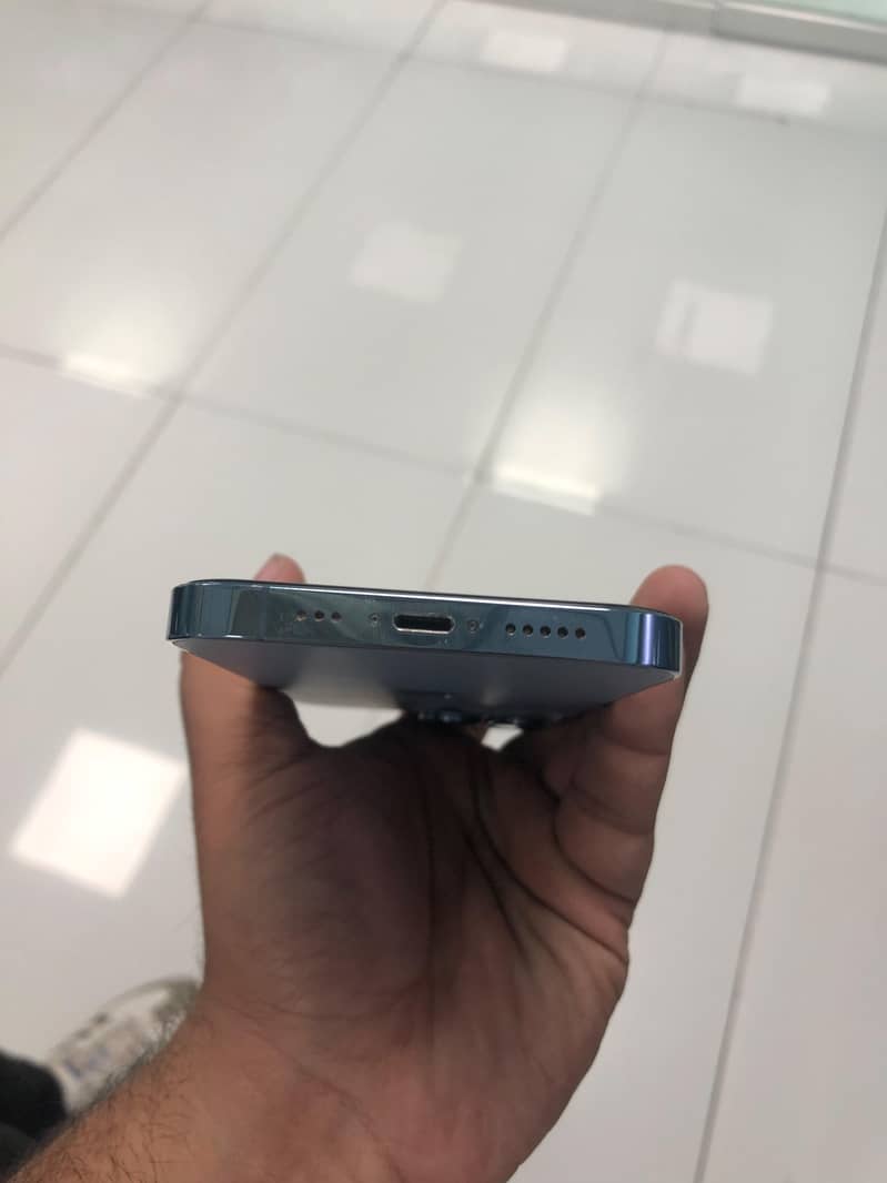 Apple iPhone 13 Pro 6