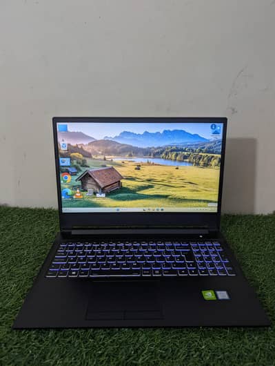 GIGABYTE G5 / AORUS 5 Core i7 9h CPU 4 gb GPU GTX 1650