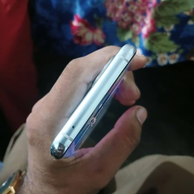 One Plus 9 4