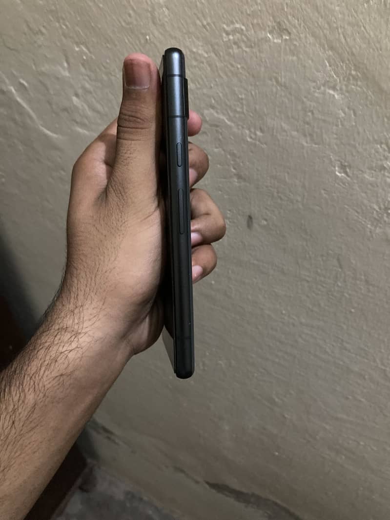 Google Pixel 7a 4