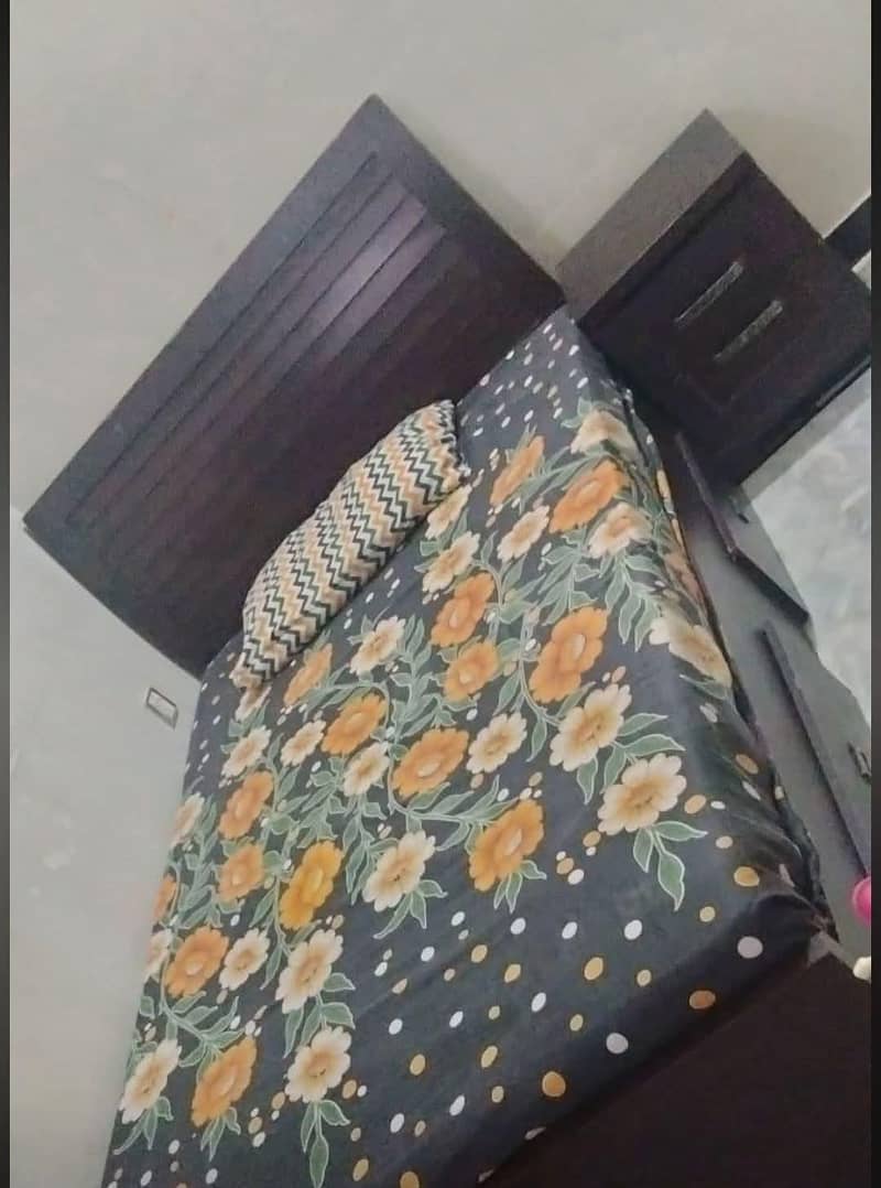 single bed 0