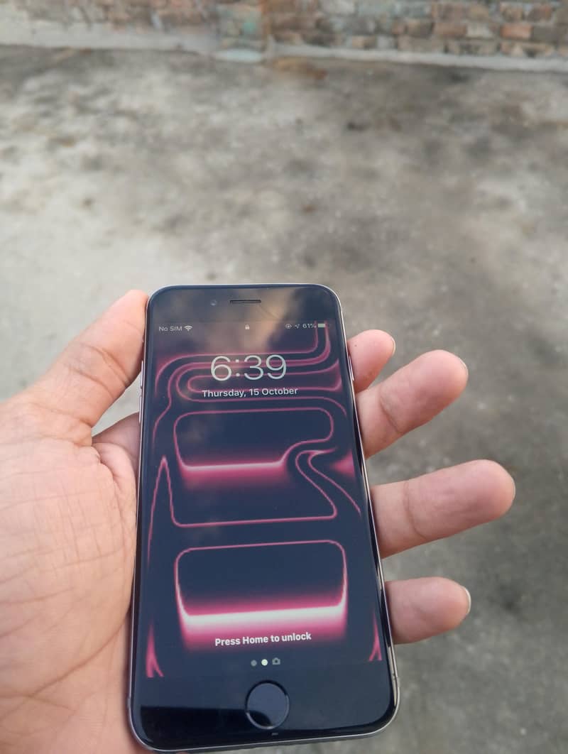 Apple iPhone 6S 1