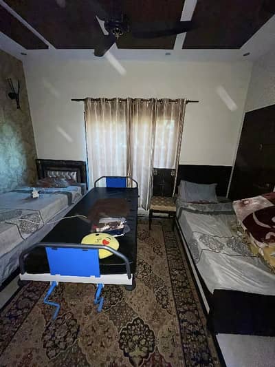 Vip 05 Marla Luxury Furnished Lower Portion Available For Rent In Bahria Town Lahore