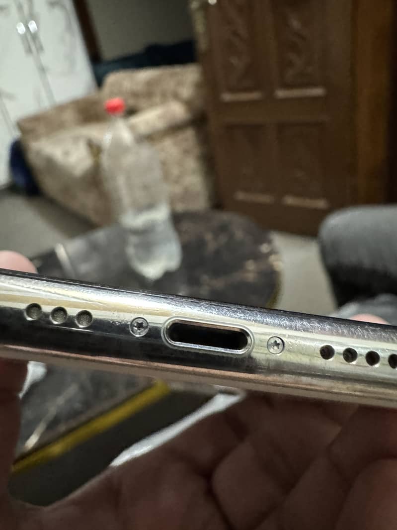 Apple iPhone 11 Pro 2