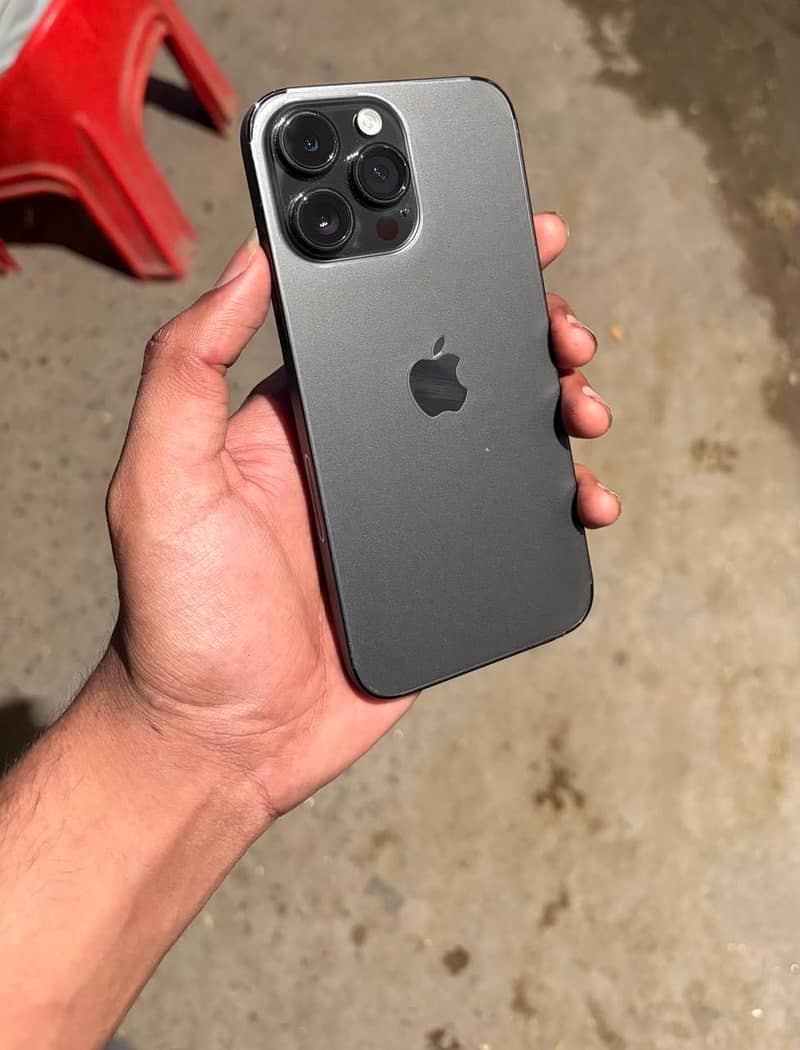 Apple iPhone 14 Pro Max 5