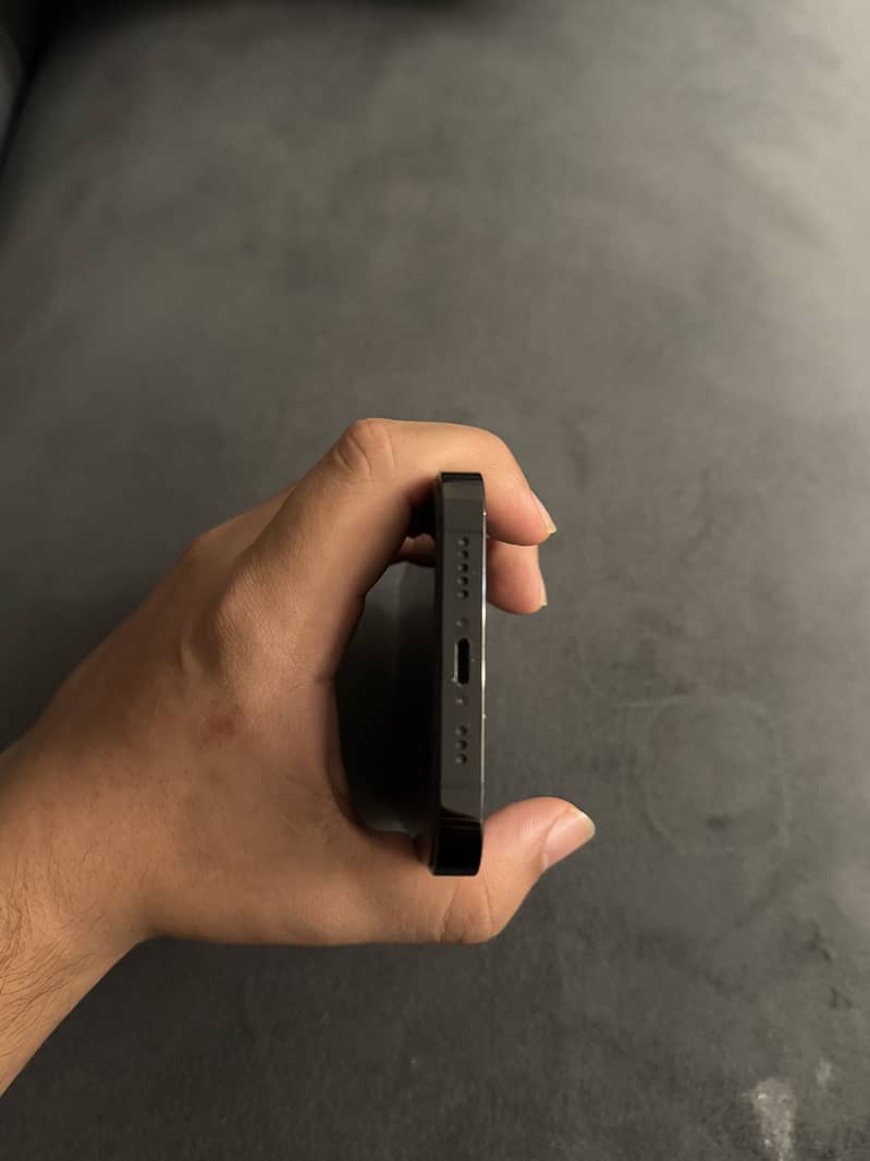 Apple iPhone 14 Pro 2