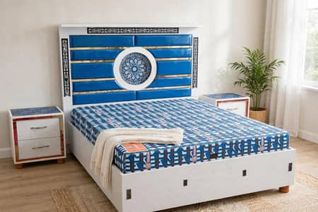 Double bed with 2 side tables -5 month Use.