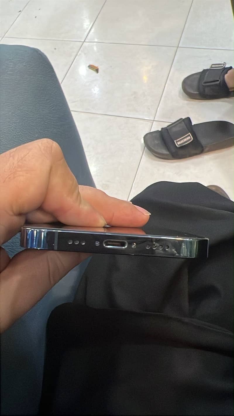 Apple iPhone 12 Pro 1