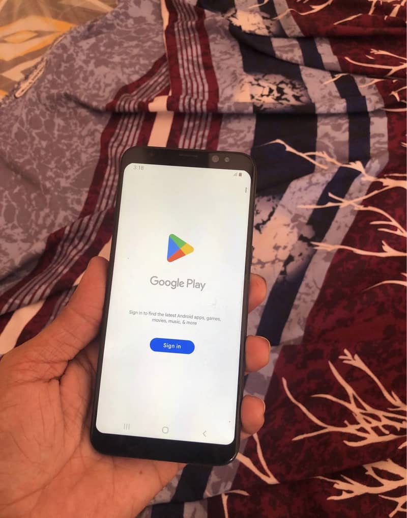 Samsung Mobile S8 Plus 1