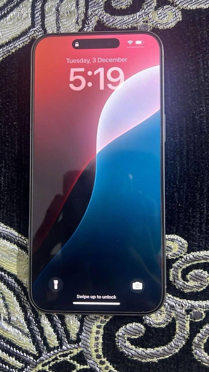Apple iPhone 16 Pro Max 1