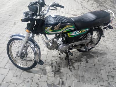 Honda CD70 22/23model All Punjab nmbr with complete documents