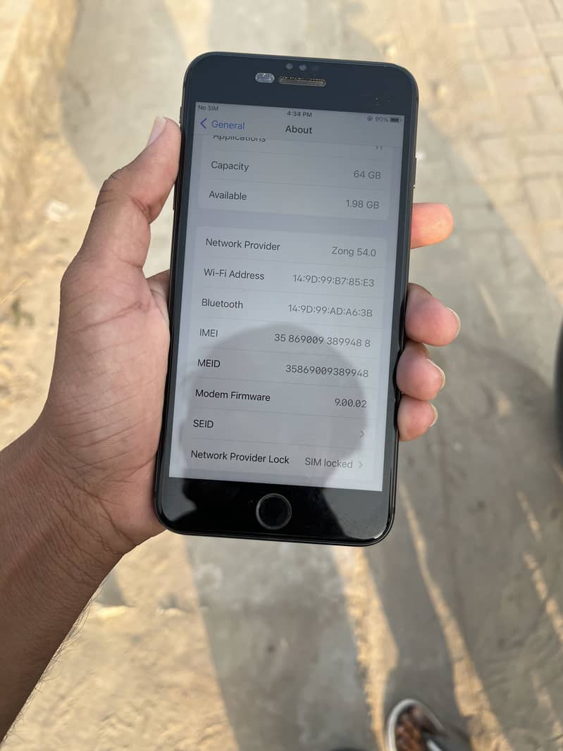 Apple iPhone 8 Plus 4