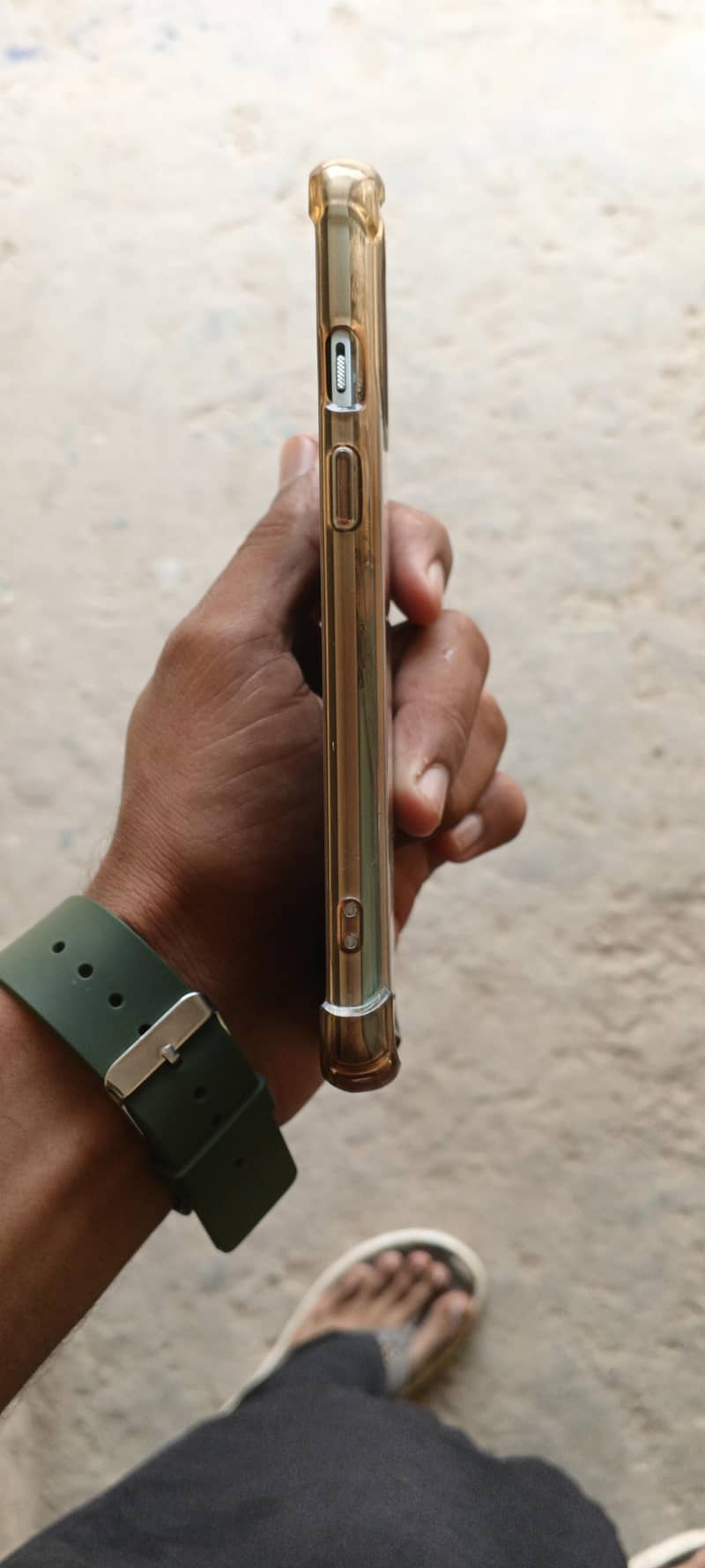 One Plus 9R 1