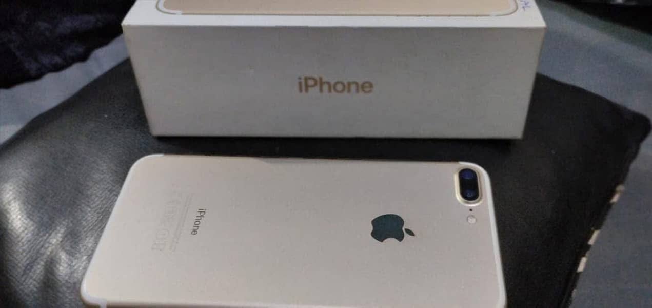 Apple iPhone 7 Plus with box 4