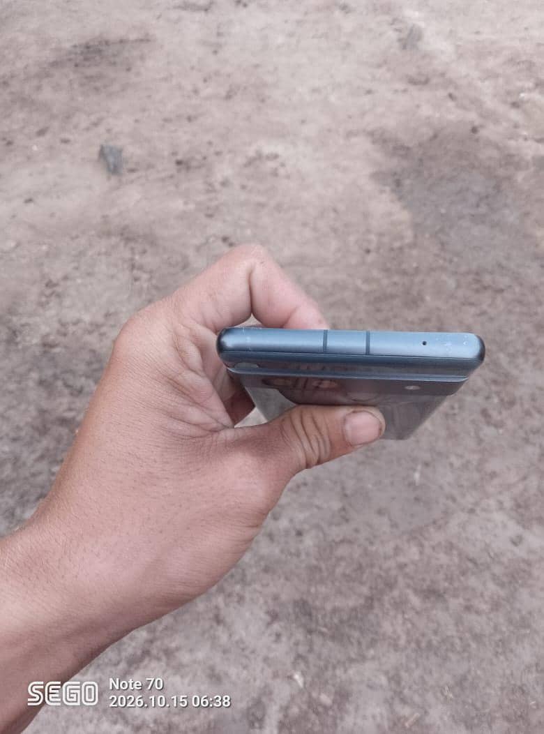 Google Pixel 7a 3