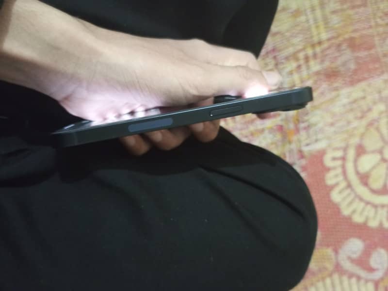 Apple iPhone 14 mdm 1