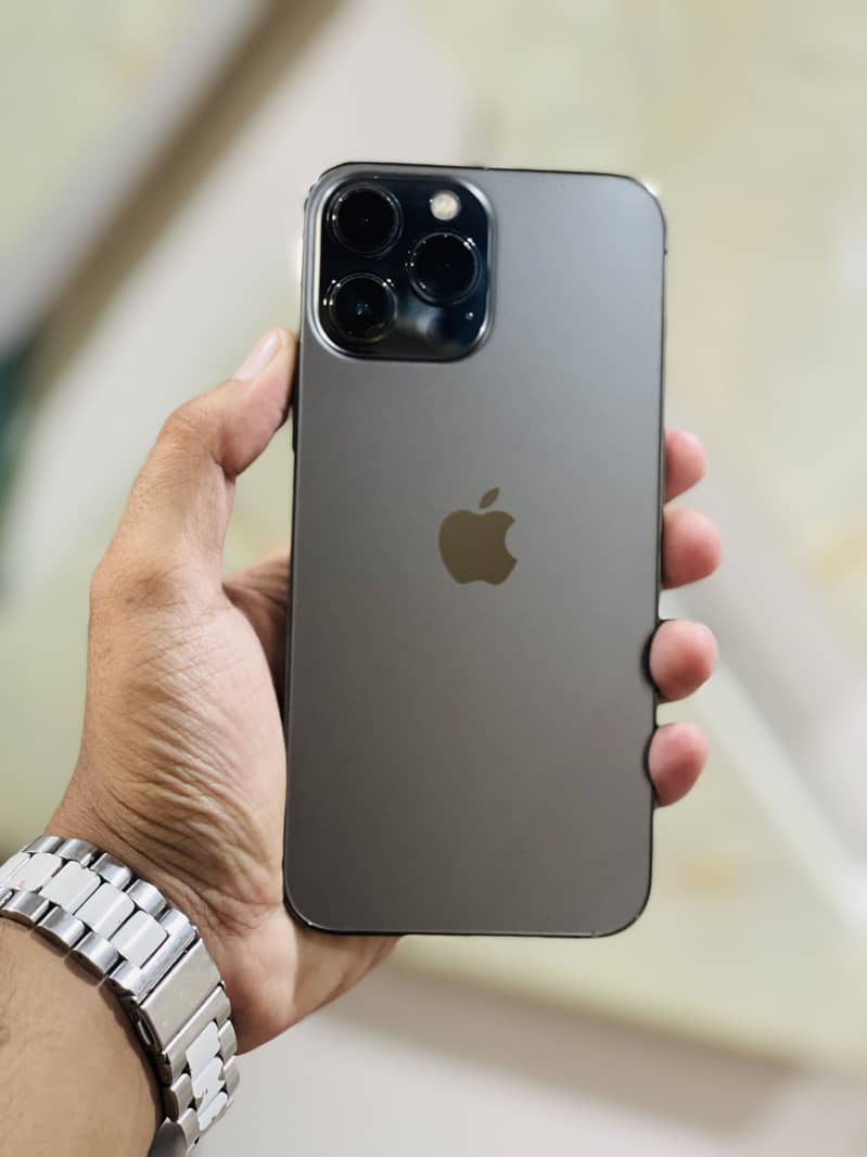 Apple iPhone 13 Pro Max 0
