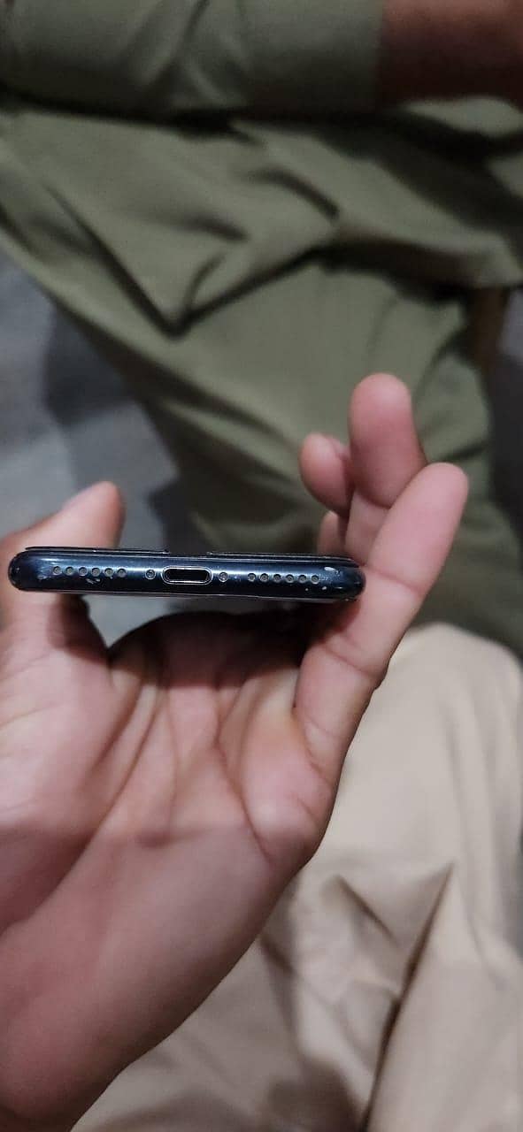 Apple iPhone SE 4