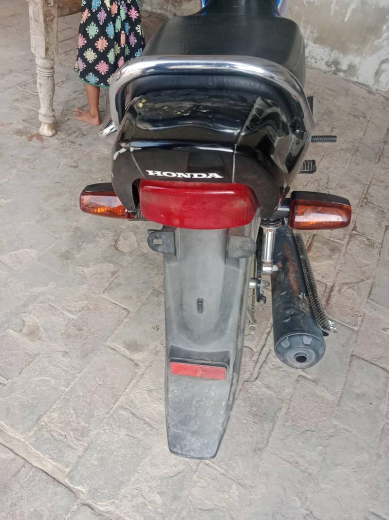 Pridor 100 cc 4