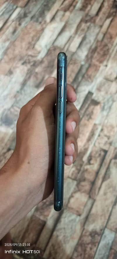 Apple iPhone XR 64 gb air tight waterpack