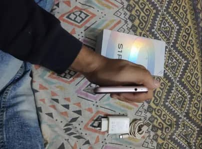 vivo S1 Pro mobile 8/128/gb condition 10 by 10 dabba charger complete