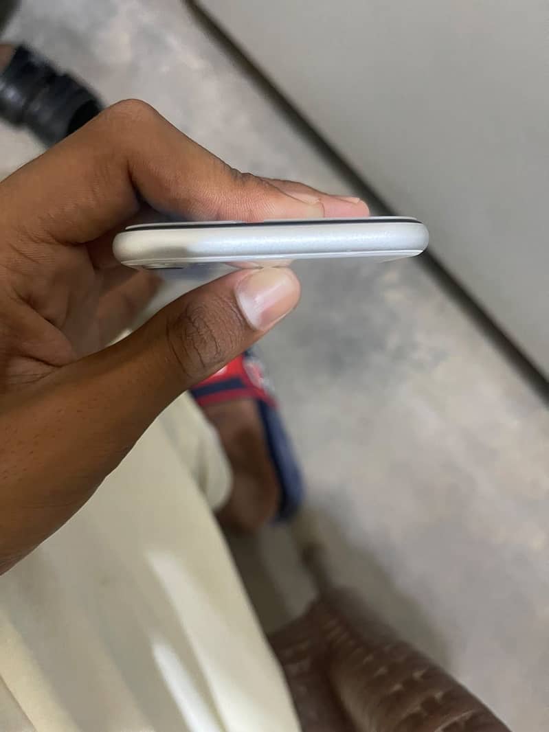 Apple iPhone SE 6