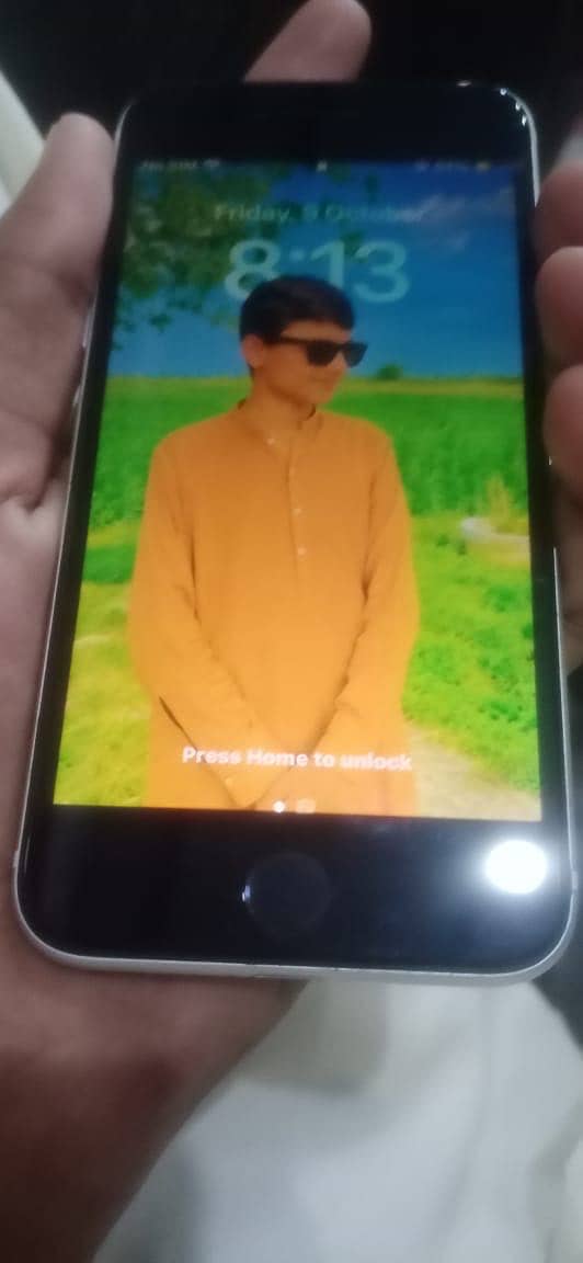 Apple iPhone SE 7