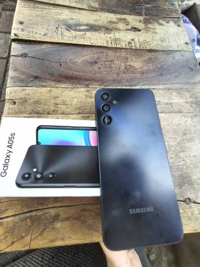 Samsung Galaxy A05s box mobile available hai panel change hai