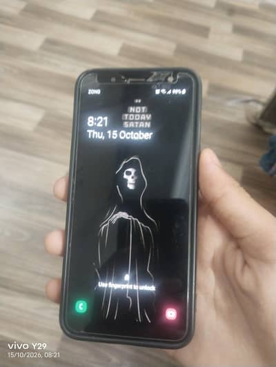 Samsung Mobile J6