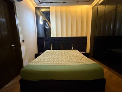 King Size Bed | Black poshish | For Sale