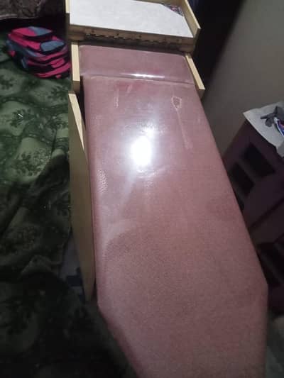 folding istari istand