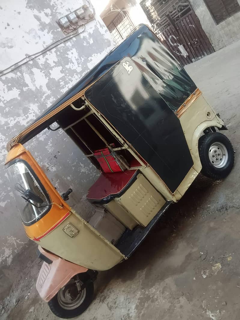 auto Rickshaw Siwa 1