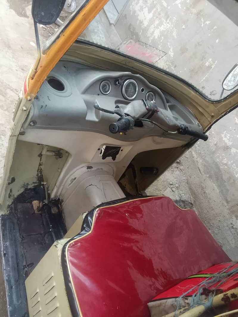 auto Rickshaw Siwa 2