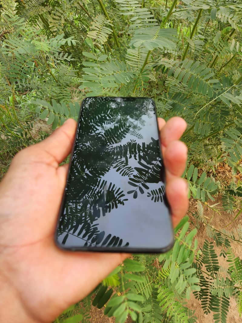 Apple iPhone 11 Pro Max 5