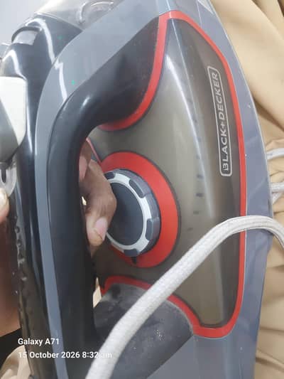 black and decker 2200 w steam iron