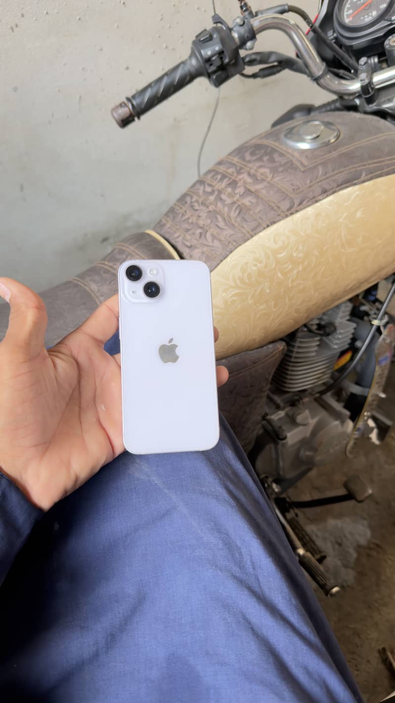 Apple iPhone 14 0