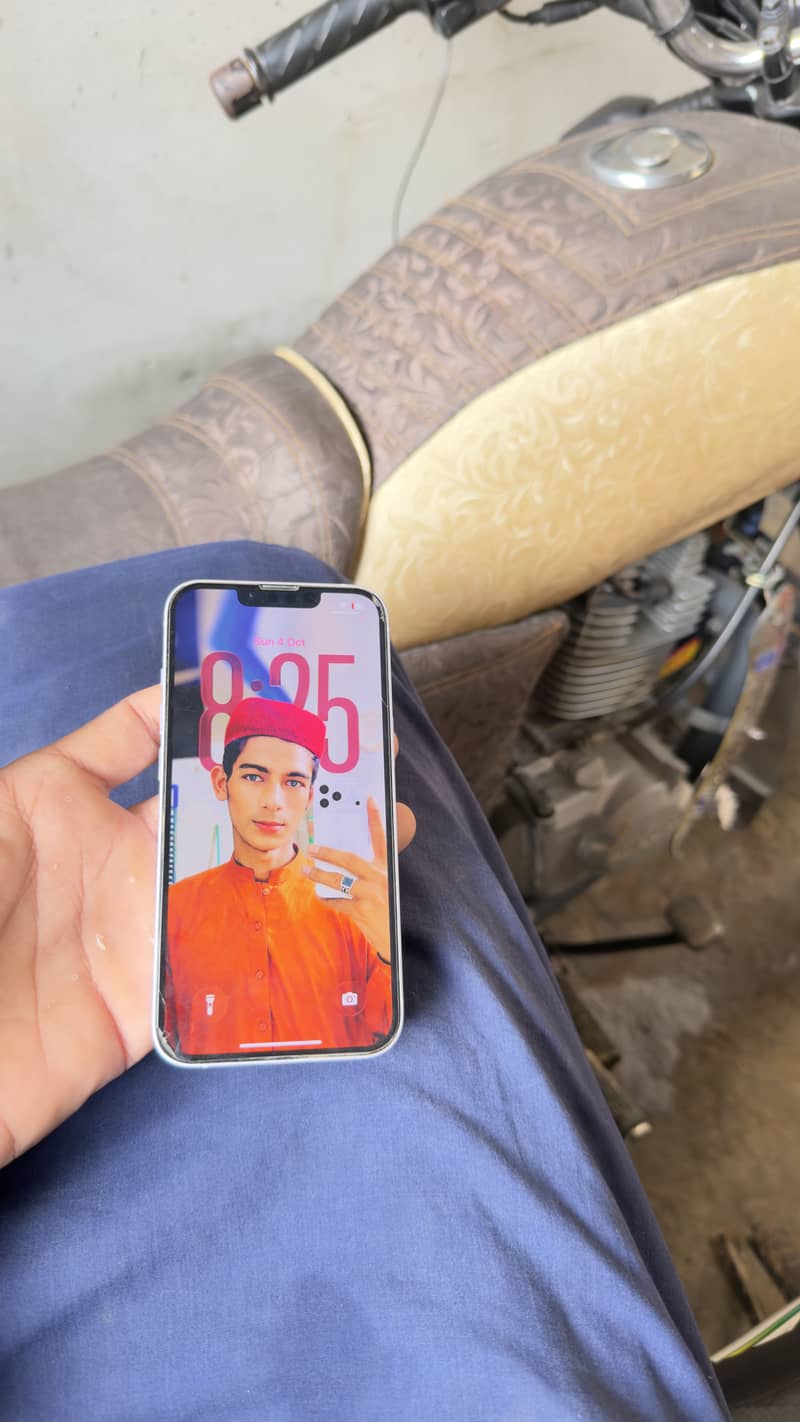 Apple iPhone 14 7