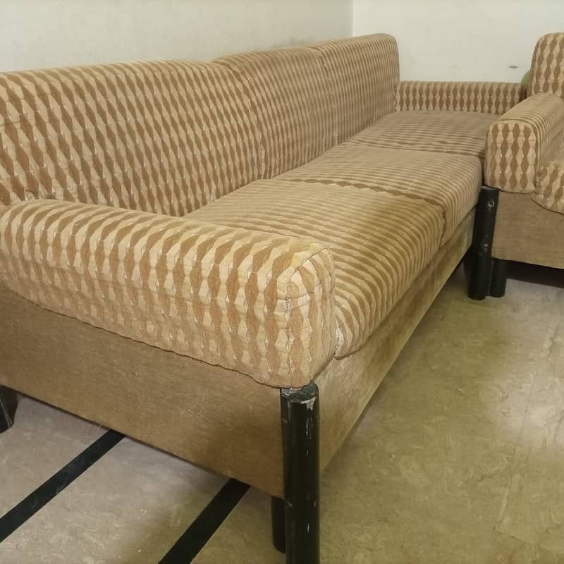 5 Seater sofa 1