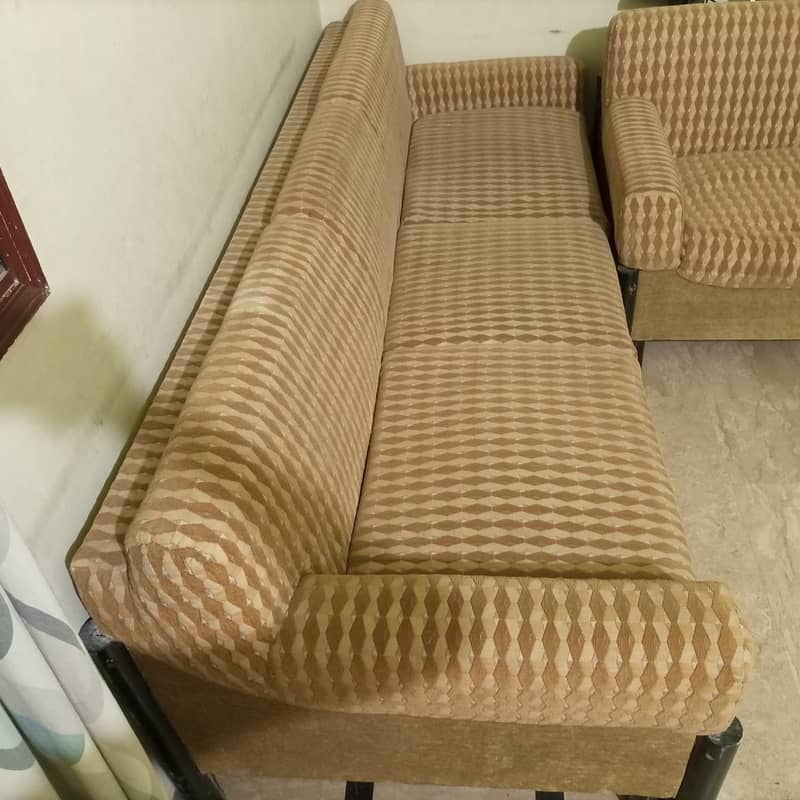 5 Seater sofa 4