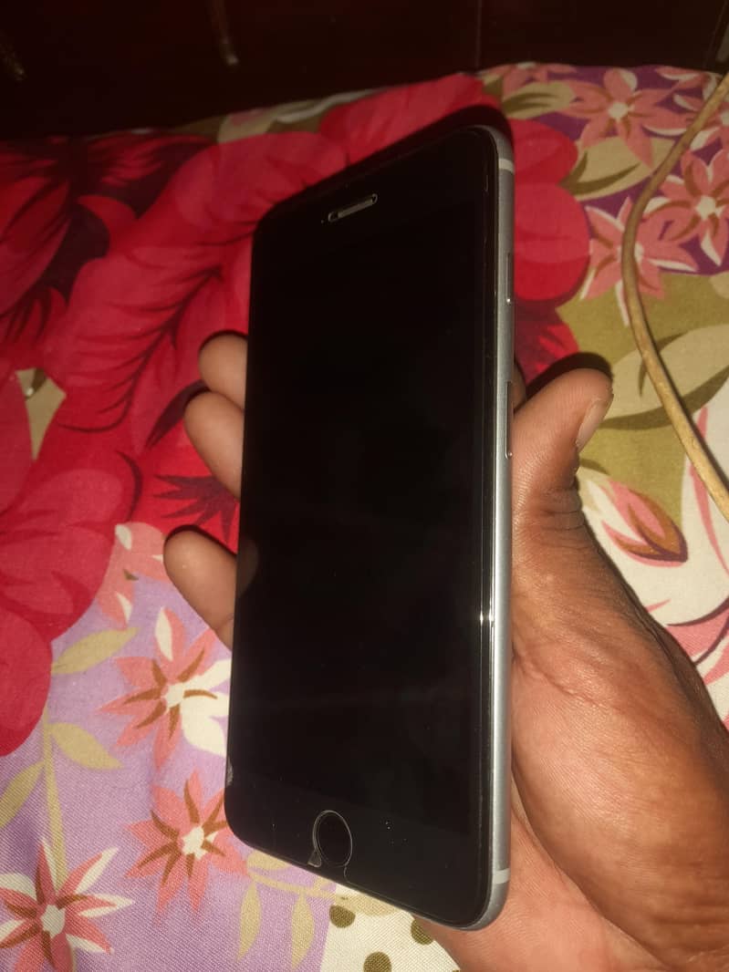 Apple iPhone 6S Plus 0