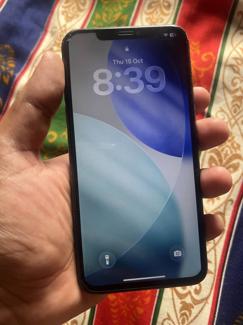Apple iPhone 11 Pro Max 2